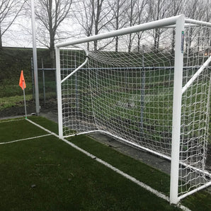 Vast aluminium voetbaldoel 3x2 meter in P-model met kunststof netstrip | Trainingsdoel voor jeugd | Ovaal profiel 80x90 mm | Gecoat in RAL-kleur