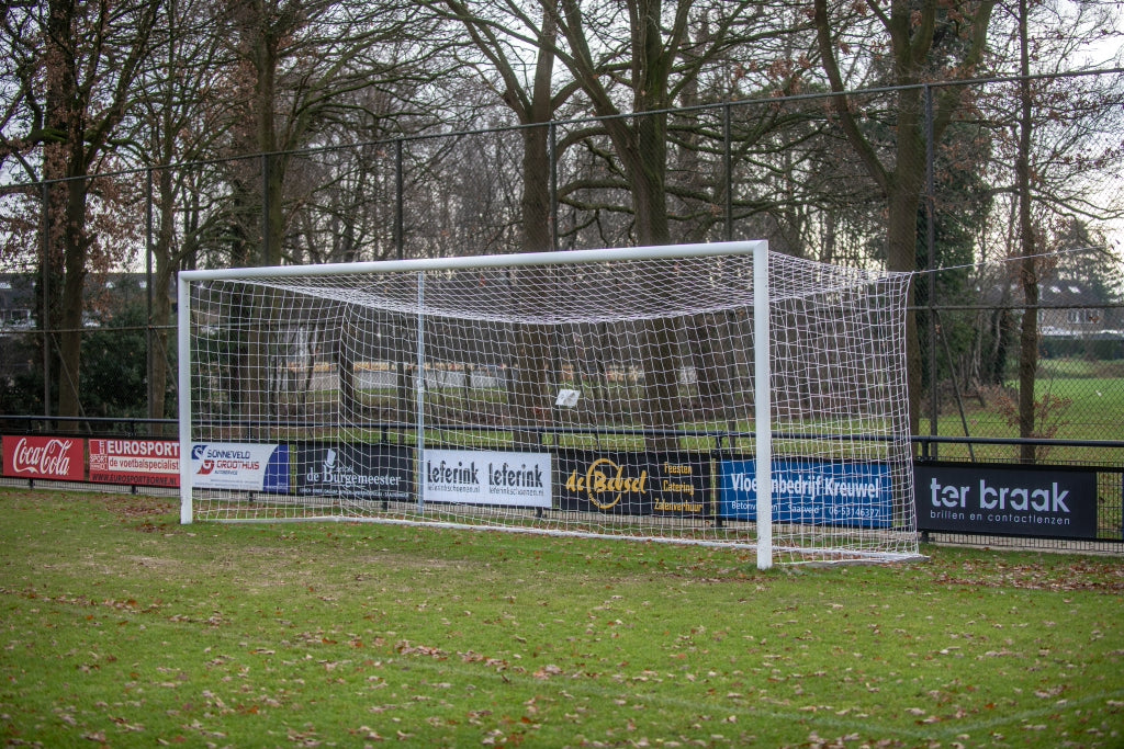 Professioneel vast voetbaldoel 7,32x2,44 Kooi-model van SKOR | 100x120 mm aluminium profiel, duurzaam en wedstrijdklaar